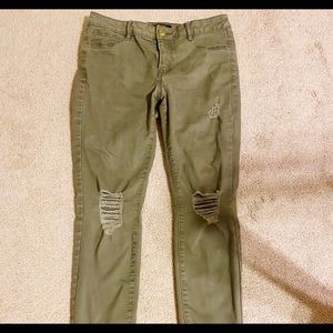 GREEN SKINNY JEANS